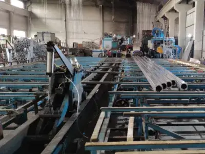 Procesamiento de extrusión de aluminio